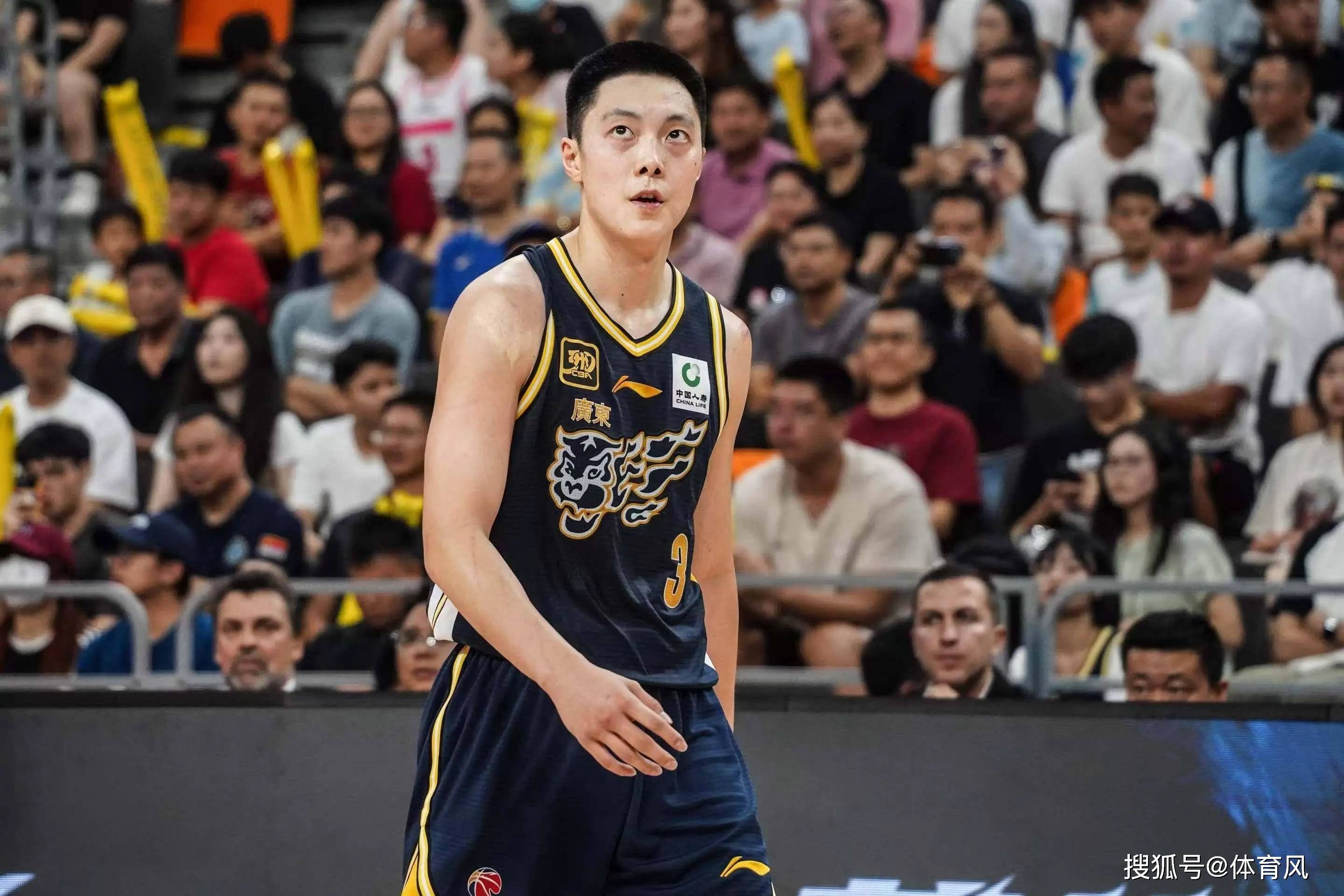 广东队在CBA季后赛中打出绝杀，被誉为弹幕炸裂