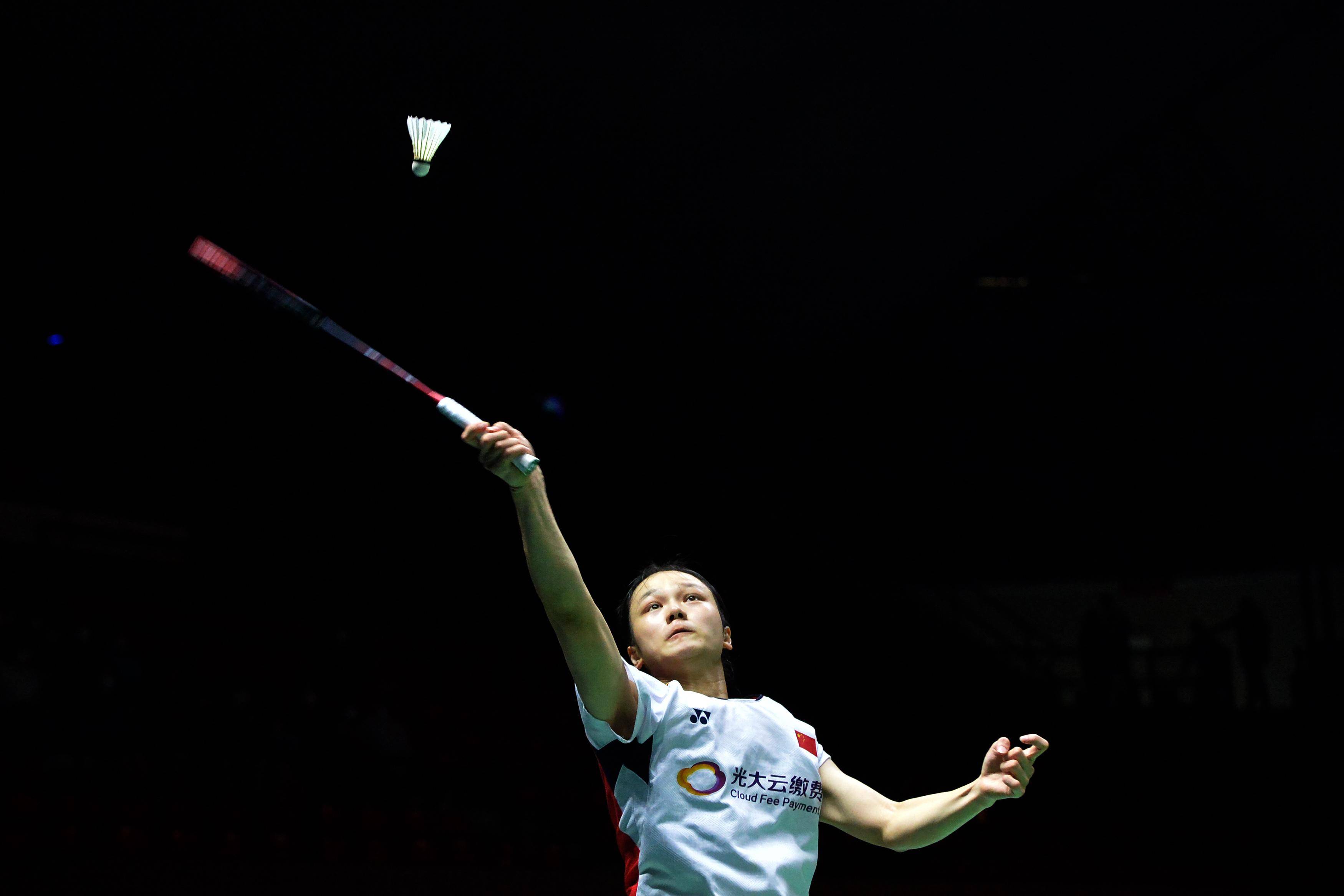 1xBit体育网页版入口-羽毛球赛场上大战如火如荼，加拿大选手奋勇夺冠的简单介绍