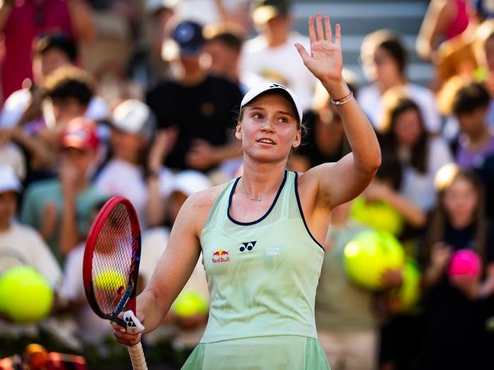 包含梅因茨队实力强劲,逆转对手取得胜利的词条 包含梅因茨队实力强劲,逆转对手取得胜利的词条