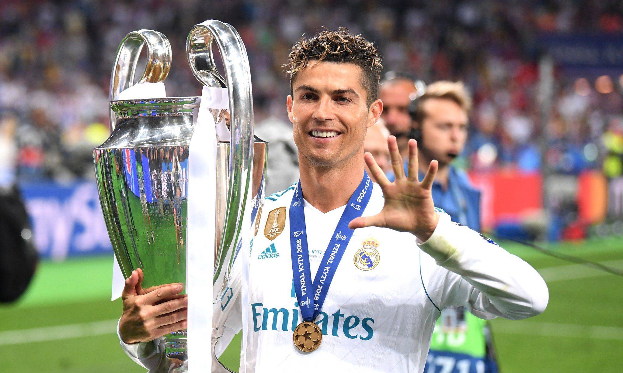 包含皇家马德里宣布签下新秀，球队实力再添一匹黑马的词条