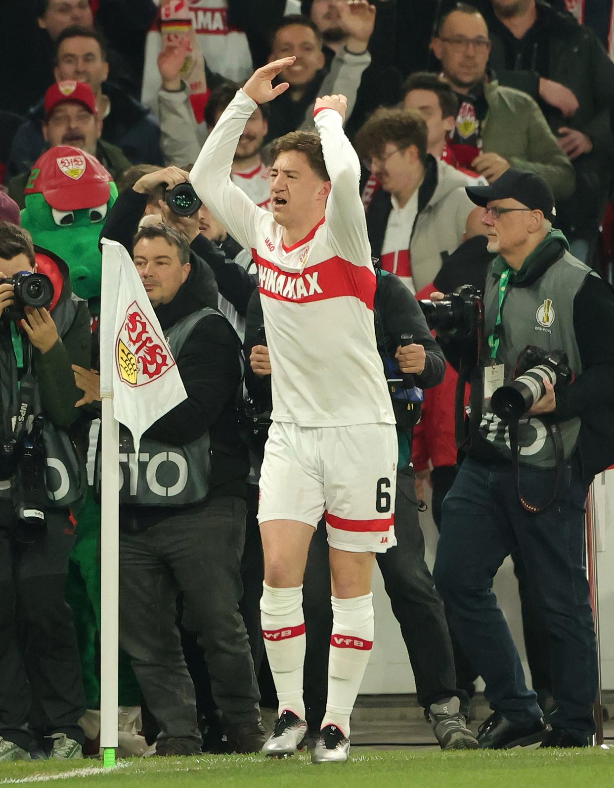 1xBit体育网页版-斯图加特队士气高涨，全力备战未来比赛的简单介绍