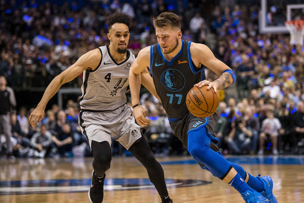 1xBit体育课程-独行侠客场逆转掘金，唐西奇全场砍下27分再次证明自己